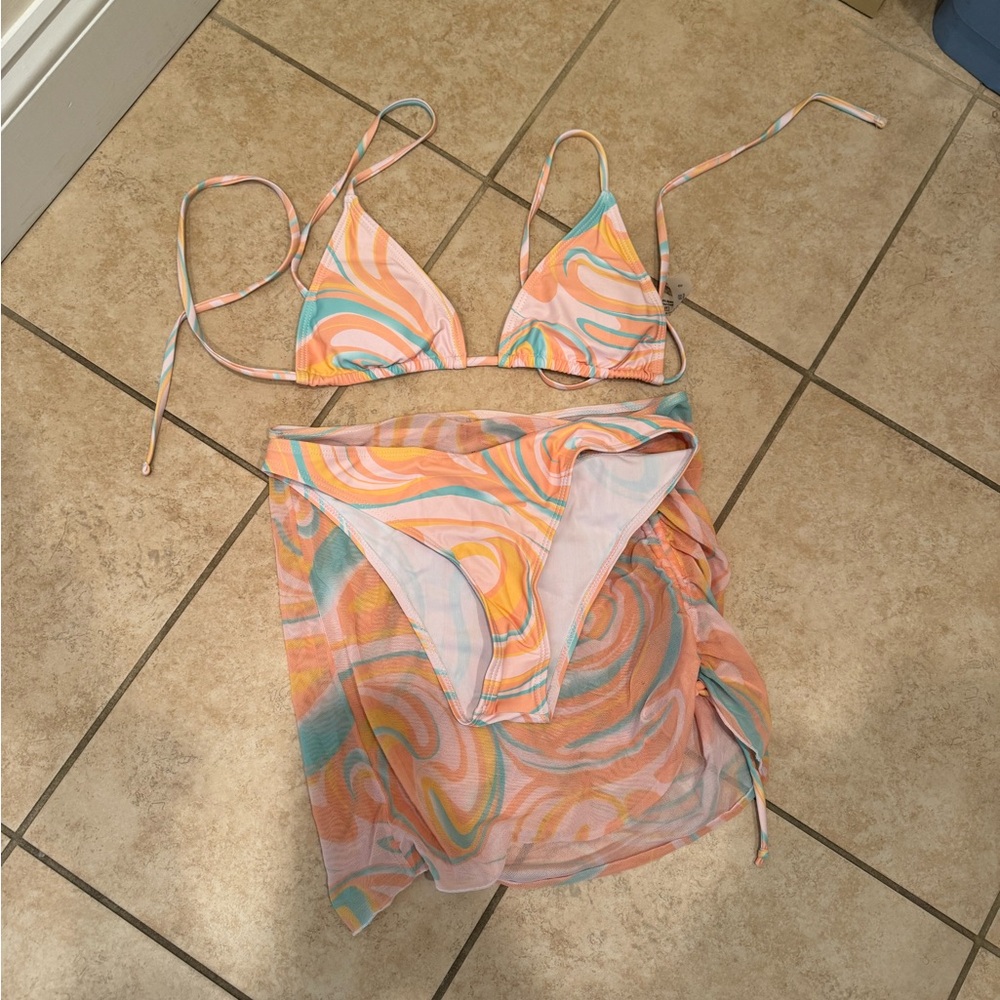 3 piece bikini set!